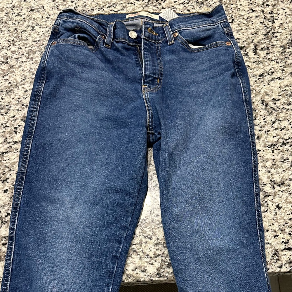 Womens size 25 Levi’s jeans good condition